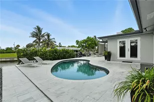 5 Glenview Manor Dr, Fort Myers Beach, FL 33931 - Photo 33