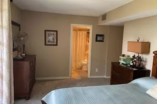 2305 Gulf Shore Blvd N, Naples, FL 34103 - Photo 23