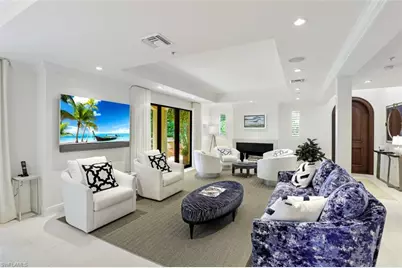 270 5th Ave S #H-2, Naples, FL 34102 - Photo 3