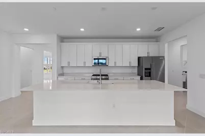 24611 Marina Del Ray Dr, Bonita Springs, FL 34135 - Photo 7