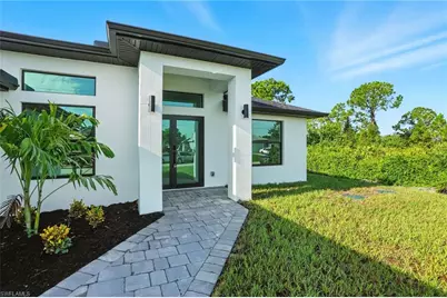 2607 38th St SW, Lehigh Acres, FL 33976 - Photo 1