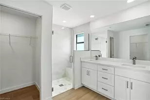 2607 38th St SW, Lehigh Acres, FL 33976 - Photo 19