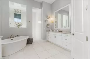 14226 Charthouse Cir, Naples, FL 34114 - Photo 33