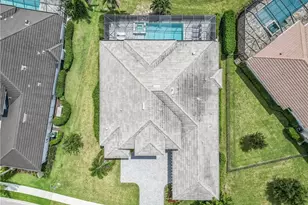 14226 Charthouse Cir, Naples, FL 34114 - Photo 11