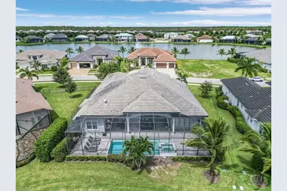 14226 Charthouse Cir, Naples, FL 34114 - Photo 9