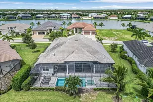 14226 Charthouse Cir, Naples, FL 34114 - Photo 9