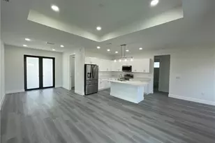 1137 Damen St E, Lehigh Acres, FL 33974 - Photo 9