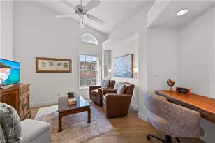 8415 Excalibur Cir, Naples, FL 34108 - Photo 17