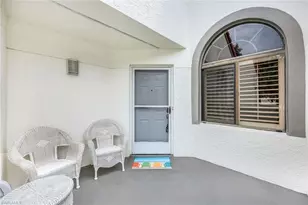 631 Beachwalk Cir, Naples, FL 34108 - Photo 19