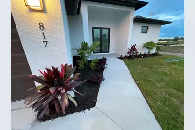 817 Newell St E, Lehigh Acres, FL 33974 - Photo 3