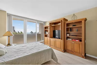 4001 Gulf Shore Blvd N #303, Naples, FL 34103 - Photo 17