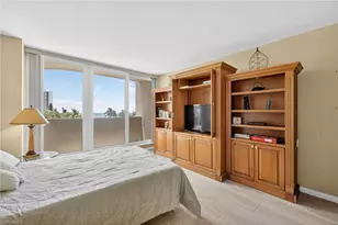 4001 Gulf Shore Blvd N, Naples, FL 34103 - Photo 17