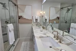 9051 Gulf Shore Dr, Naples, FL 34108 - Photo 17