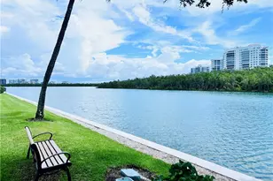 25 Bluebill Ave, Naples, FL 34108 - Photo 29