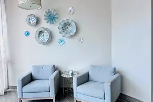 25 Bluebill Ave, Naples, FL 34108 - Photo 3