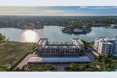 3200 Gulf Shore Blvd N #403, Naples, FL 34103 - Photo 21