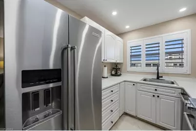 3200 Gulf Shore Blvd N #403, Naples, FL 34103 - Photo 11