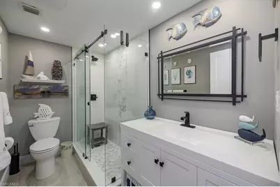 3200 Gulf Shore Blvd N #403, Naples, FL 34103 - Photo 15