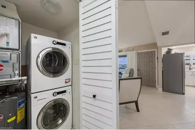 3200 Gulf Shore Blvd N #403, Naples, FL 34103 - Photo 19