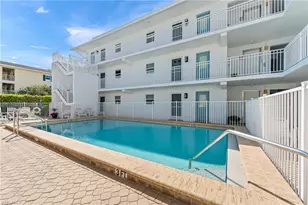 1021 3rd St S, Naples, FL 34102 - Photo 5