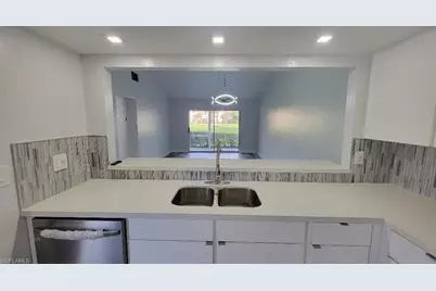 118 Quail Forest Blvd #9, Naples, FL 34105 - Photo 7