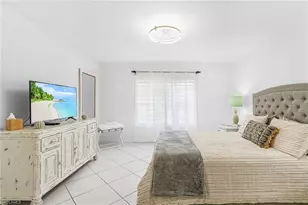 760 Wiggins Lake Dr, Naples, FL 34110 - Photo 27