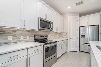 19604 Utopia Ln, Estero, FL 33928 - Photo 5