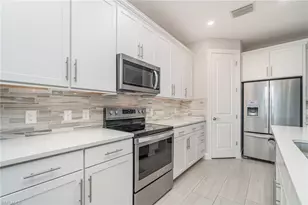 19604 Utopia Ln, Estero, FL 33928 - Photo 5