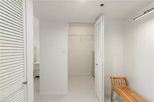 5501 Heron Point Dr, Naples, FL 34108 - Photo 23