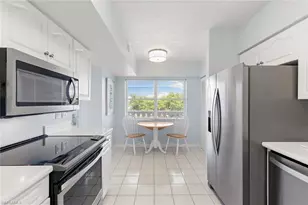 5501 Heron Point Dr, Naples, FL 34108 - Photo 17