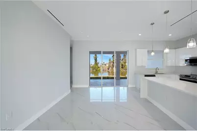 121 NE 8th Ter, Cape Coral, FL 33909 - Photo 37