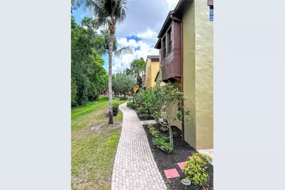 9137 Chula Vista St #12602, Naples, FL 34113 - Photo 3