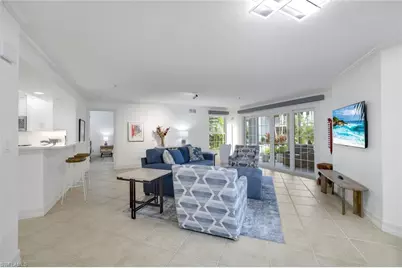 376 3rd St S #102, Naples, FL 34102 - Photo 5