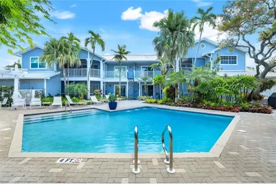 376 3rd St S #102, Naples, FL 34102 - Photo 17