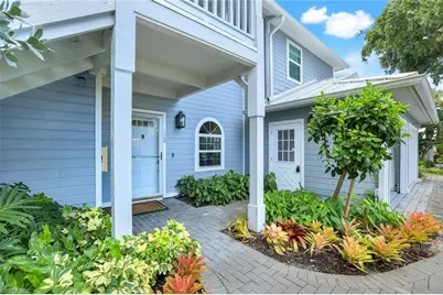 376 3rd St S #102, Naples, FL 34102 - Photo 3