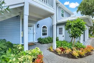 376 3rd St S, Naples, FL 34102 - Photo 3