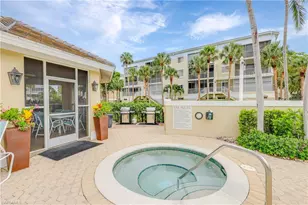 7622 Pebble Creek Cir, Naples, FL 34108 - Photo 23