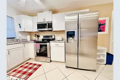 671 94th Ave N, Naples, FL 34108 - Photo 9