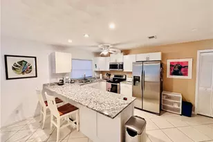 671 94th Ave N, Naples, FL 34108 - Photo 5