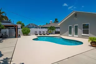 760 100th Ave N, Naples, FL 34108 - Photo 3