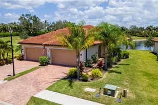 1414 Oceania Dr S, Naples, FL 34113 - Photo 3