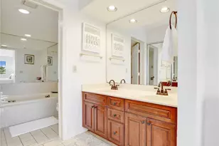 360 Horse Creek Dr, Naples, FL 34110 - Photo 21