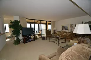 10951 Gulf Shore Dr, Naples, FL 34108 - Photo 5