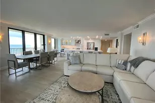 10951 Gulf Shore Dr, Naples, FL 34108 - Photo 7