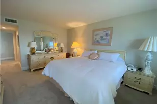 10951 Gulf Shore Dr, Naples, FL 34108 - Photo 11