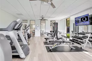 555 Park Shore Dr, Naples, FL 34103 - Photo 43