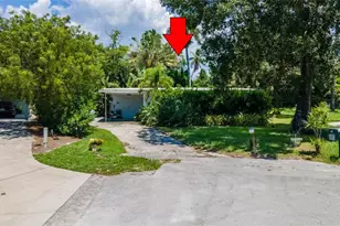 2928 Hawthorne Ct, Naples, FL 34104 - Photo 1