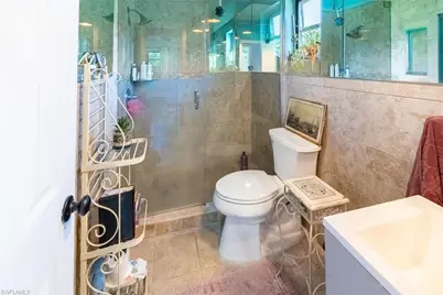 2928 Hawthorne Ct, Naples, FL 34104 - Photo 13