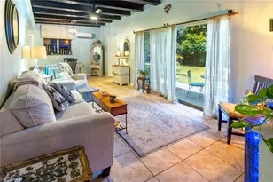 2928 Hawthorne Ct, Naples, FL 34104 - Photo 7