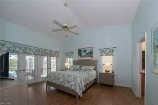 6075 Island Park Ct, Fort Myers, FL 33908 - Photo 13